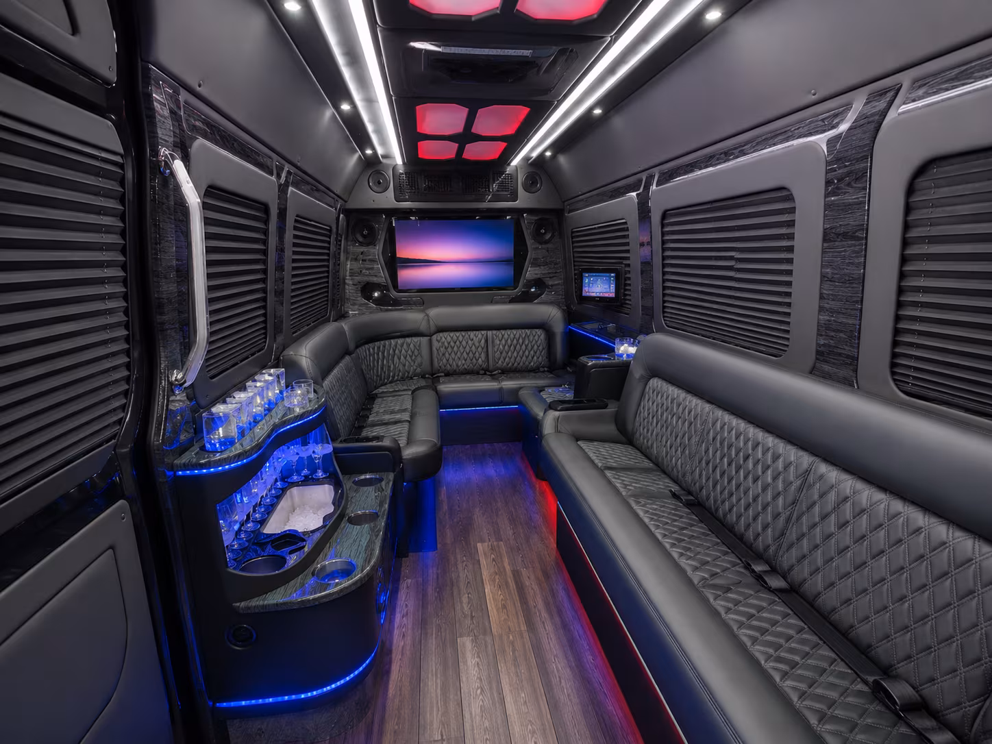 hotel and temporary worksite shuttles for traveling crews in dothan
