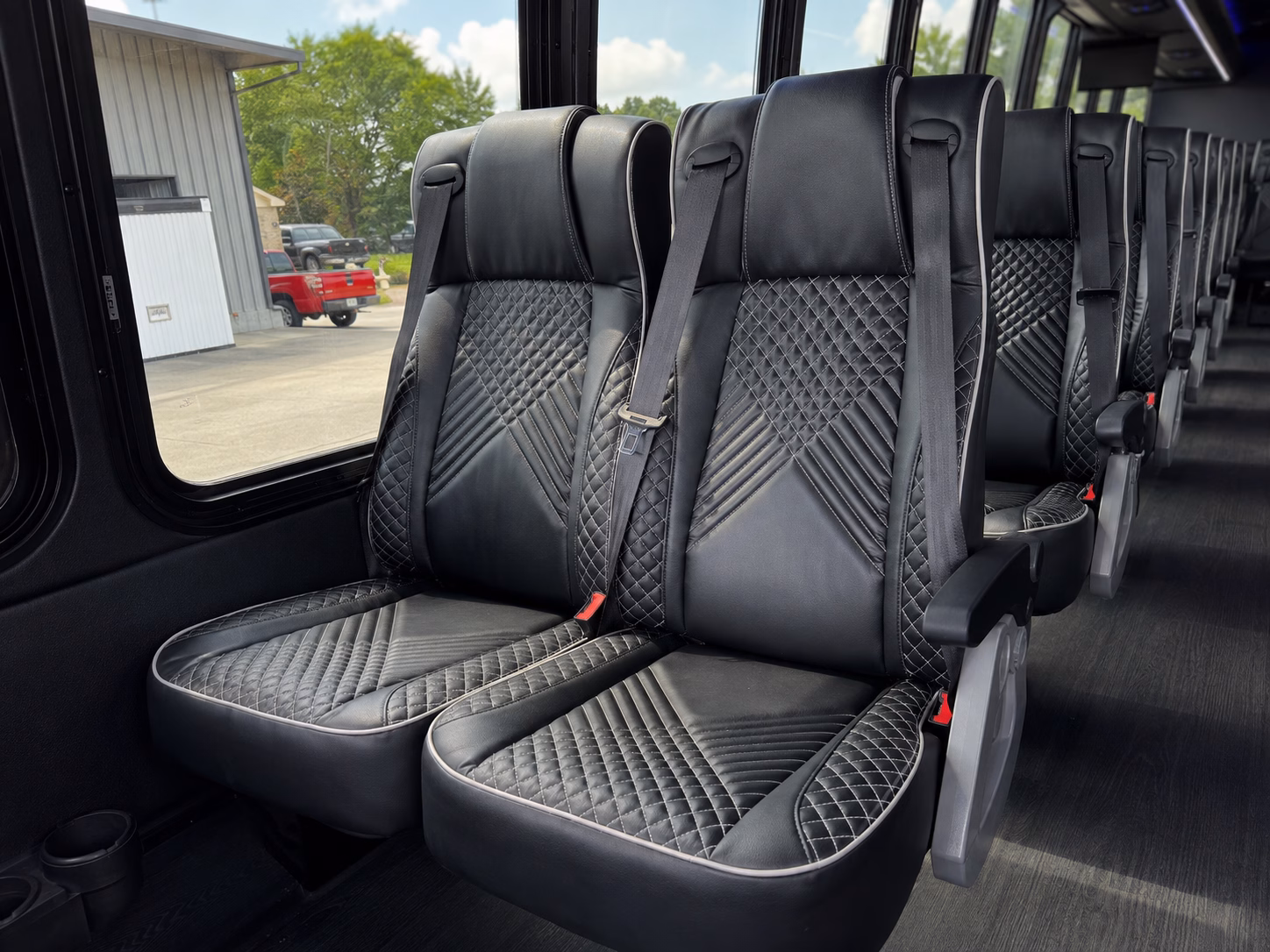 how the distance and duration of your trip affect charter bus rates in dothan